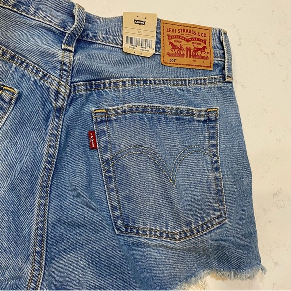 Levi’s 501 light blue denim shorts, size 30, ripped distressed grunge look - Picture 10 of 11